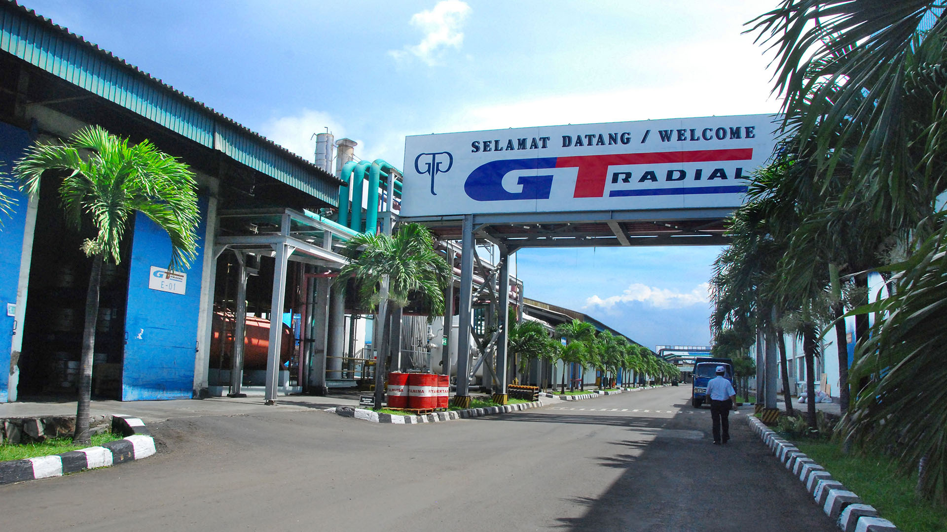 Logo PT Gajah Tunggal